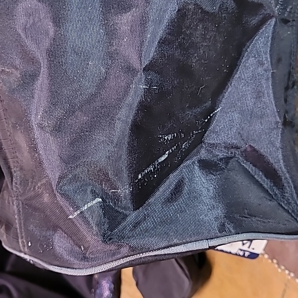 B.U.M. equipment. SPORT. Duffel Bag W/strap. DEADSTOCK W/tags. NEW - Picture 11 of 15